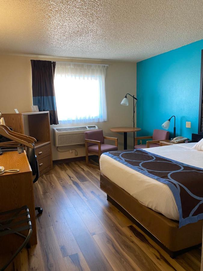 Super 8 By Wyndham Ogallala Esterno foto