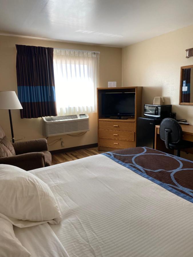 Super 8 By Wyndham Ogallala Esterno foto
